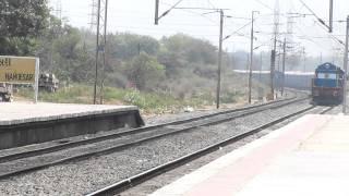 Jamnagar Surat Intercity Express & Secunderabad Rajkot Express at Nandesari