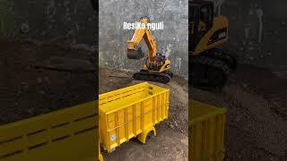 Rc excavator Huina 1550 new #rcexcavator #excavatorremotcontrol #huina #huina1550