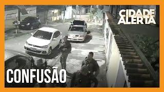 Confronto entre policiais: imagens mostram PMs e agentes do Bope trocando tiros