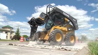 Hydraulic Hammer Features & Benefits | John Deere Construction Attachments