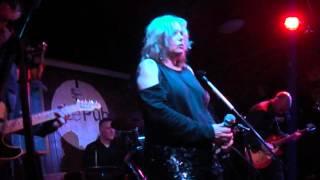 Brix Smith & The Extracated - "Totally Wired" Live at Le Pub, Newport