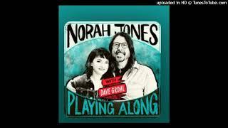 Dave Grohl & Norah Jones - statues (first ever performance)