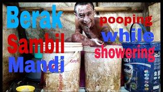 Berak sambil mandi || pooping while showering crazy funny