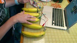 Enjoy The Dulcet Tones Of The Banana Piano | Street Science