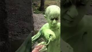 Green Alien Dance