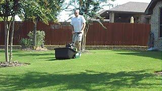 September Lawn Care - Time to apply preemergent to the lawn