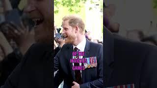 #PrinceHarry Reacts To A Big Crowd Greeting Him In London #RoyalNews #RoyalFamily