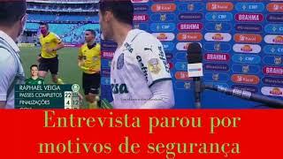 Torcida do Grêmio se revolta com o VAR.