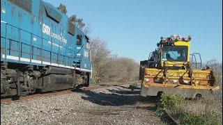 CN 589 in Carp Ontario! Carp Spur is Back in Service. Also Warren Hubert!