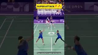 Nice attack from Aaron Chia / Soh Woi Yik