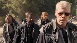 Sons of Anarchy opening scene (S1 E1)