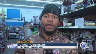 Browns linebacker Craig Robertson on QB change