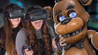 Mexican Sisters play VR Horror