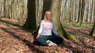 Wald Yoga - in der Natur die Verbundenheit spüren