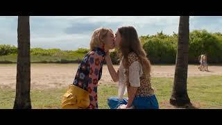 Do Revenge   Kiss Scenes — Eleanor and Gabbi Maya Hawke and Talia Ryder / Hot Hunter