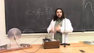 Demos: Parallel Plate Capacitor