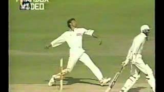 Shoaib Akhtar  Unplayable Fast Bowling at Kolkata test 1999