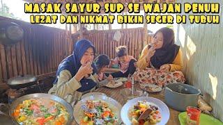 WAH NIKMAT PISAN.. SAYUR SUP ALA UMMI RAHMI DAN MAMAH RAIDA | MANGPEP VLOG