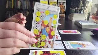 William and Kate / Harry Returning / King Dies Tarot Reading #royal