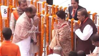 Mukesh Ambani and Nita Ambani Reached Ayodhya Ram Mandir | Rajinikanth | #rammandir