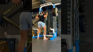 Strong glute  Twitter: yetifit__