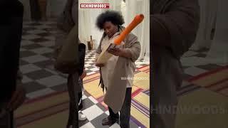 DhoniBat-க்கு முத்தம் குடுத்த Yogi Babu Csk Fan-னா சும்மாவா