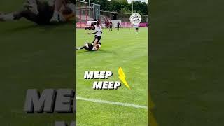 Alphonso davies Vs Mia SanMia training session at Säbener #MiaSanMia #FCBayern#alphonsodavies #short