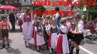 KINDER SCHUHPLATTLER aus Sankt Gilgen