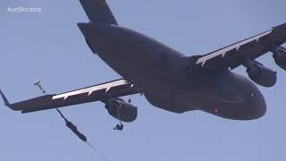 C-17　パラシュート降下　落下傘　Paratroopers Static Line Jump From C 17