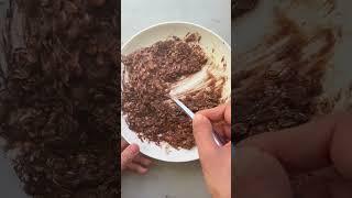 Chocolate protein scrambled oats recipe | FeelGoodFoodie