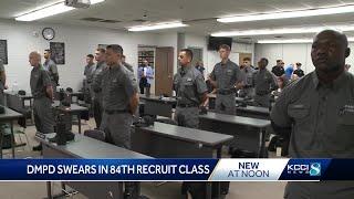 Des Moines Police Department swears in new class of officers