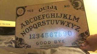 Unboxing a vintage ouija board