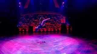 Miss Rossini's spell binding hoop act - full act no cuts | iFeelvirtuel | Video VR 360