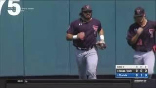 Texas Tech's Tanner Gardner runs down ball to make a sensational catch