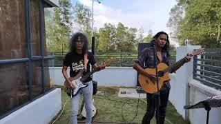 Mistreated ( Deep Purple) Cover by Father & Son. Lolen & Muzza