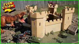 PLASTIC ARMY MEN Castle VS Dinosaurs backyard Play at Home