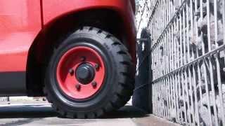 Linde E20-E50 Series Electric Forklifts: Patented Combi Axle