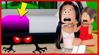 YENİ EVİMİZDE KIZIMIN ODASINA KORKUNÇ BİR ŞEY GELDİ  | ROBLOX SNAPCHAT RP | KÜBRA NİSA