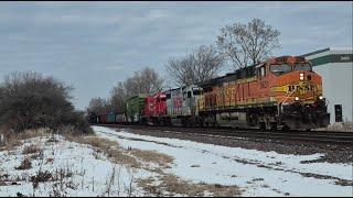 CSX NC&StL heritage unit, gray KCS geep, more freight action in Glenview and Northbrook