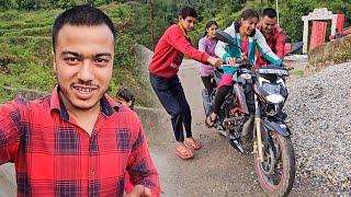 किरन नें चलाई पहली बार बाइक || Pahadi Lifestyle || Namaste Pahad || Ashutosh Negi