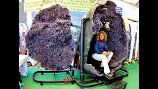 Giant Amethyst Crystal Energy Chamber at the Tucson Gem Show 2020!