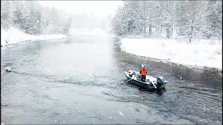 Michigan Whitetail Deer Hunting in a WINTER STORM