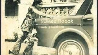 Si Jago Mogok - Titiek Sandhora