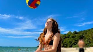 JOGANDO FUTEBOL NA PRAIA DA DANIELA/ SC ️ - Modelo Julinha