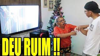 QUEBREI A TV DA MINHA MÃE E OLHA NO QUE DEU ( TROLLAGEM )