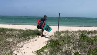 Kitesurf Turks & Caicos no crowd big waves flats all within 3km. Stay @bellavistaturks Condo