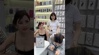 2 mẹ con qua shop mua điện thoại và cái kết  #smartphone #topmax  #iphone #shortvideo #xuhuong