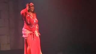 Eshta Yaba shaabi Bellydance by Caroline Labrie