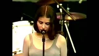 [4K Upscaled] Mazzy Star - Fade Into You (Live 1994)