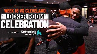 Week 16 vs Cleveland Browns | Locker Room Celebration